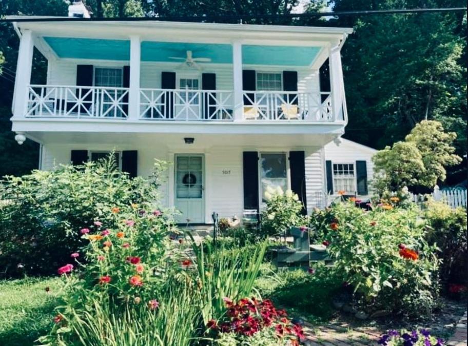 House On The Gwynns Falls Baltimore Exterior photo